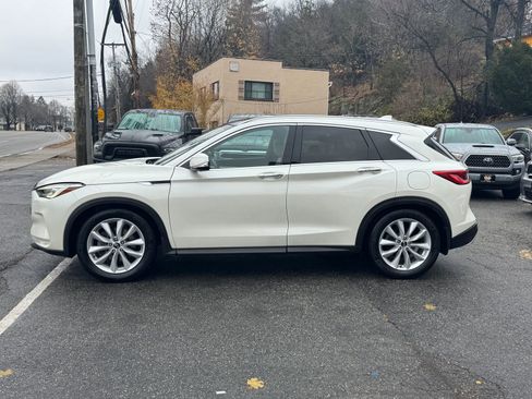 Used 2019 INFINITI QX50 Essential w/ Premium Heat Package image 4