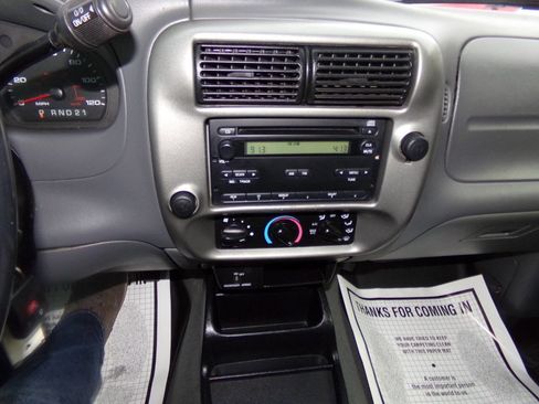 Used 2005 Ford Ranger XLT image 39