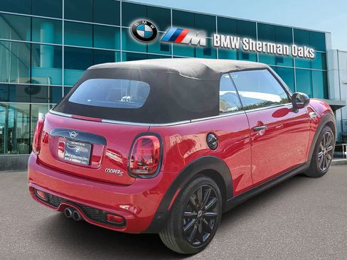 Used 2019 MINI Cooper S w/ Premium Package image 8