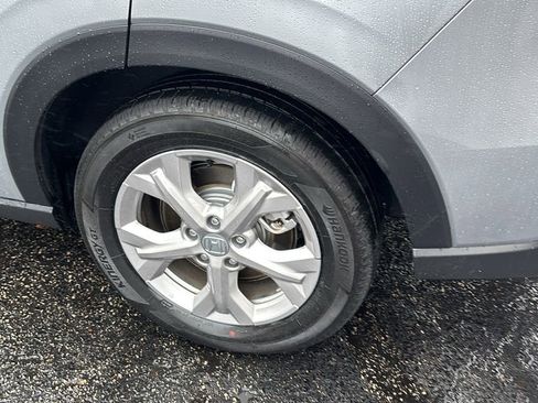 Used 2025 Honda HR-V LX image 9