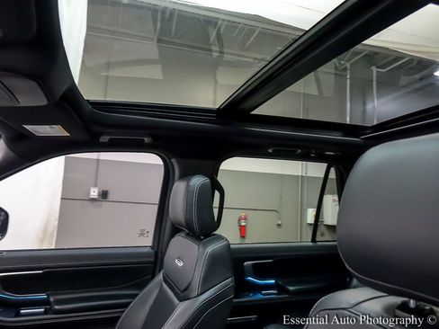 Used 2025 Ford Expedition Platinum w/ Stealth Performance Package image 12