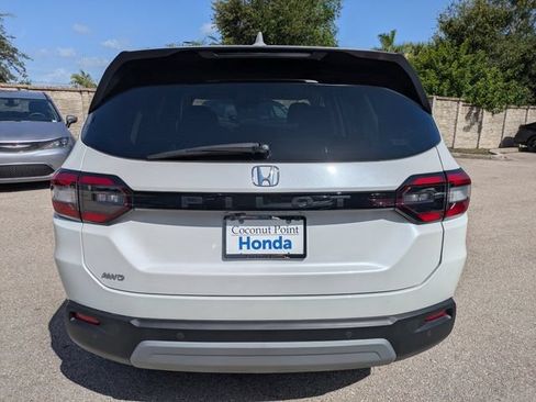 Used 2025 Honda Pilot EX-L image 5