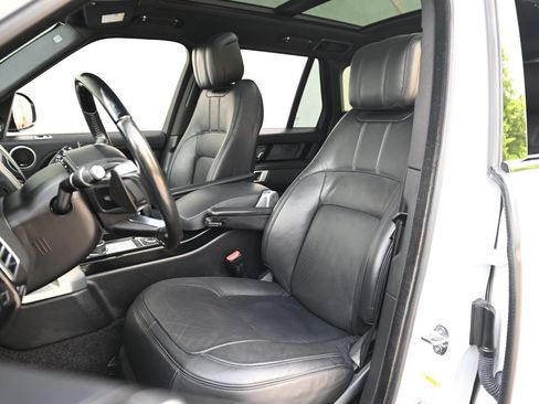 Used 2020 Land Rover Range Rover HSE image 23