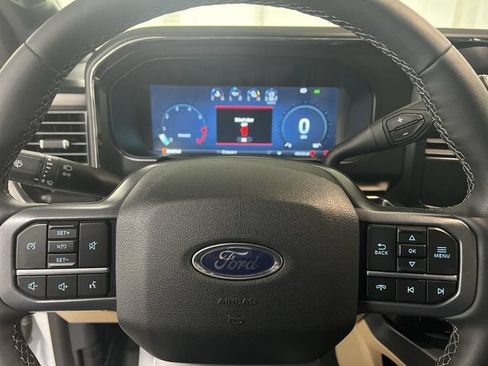 Used 2026 Ford F250 Lariat AWD/4WD image 11