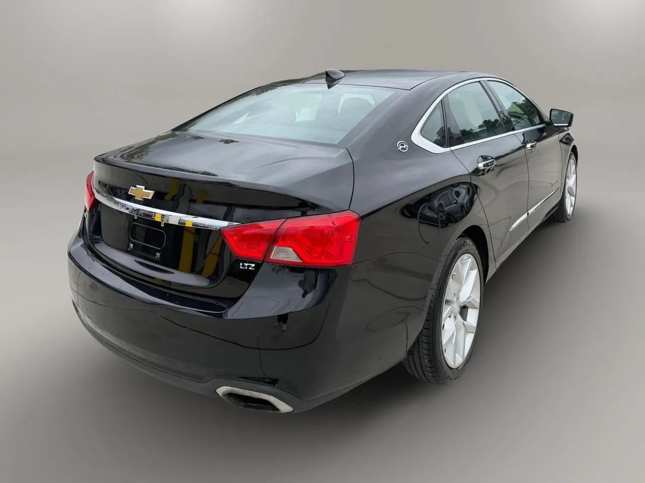 Used 2015 Chevrolet Impala LTZ FWD image 7