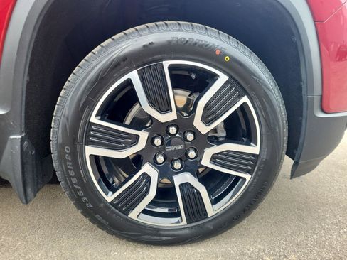 Used 2021 GMC Acadia SLT w/ Elevation Edition image 33