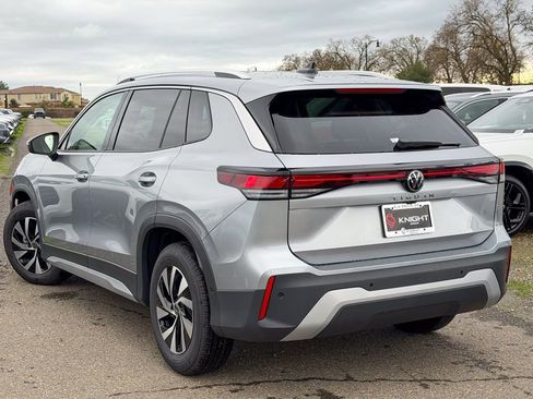 New 2026 Volkswagen Tiguan S image 9