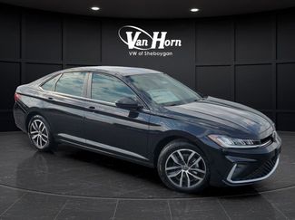 New 2025 Volkswagen Jetta SE video 1