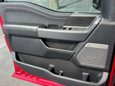 New 2025 Ford F150 Lariat w/ Equipment Group 502A High image 15