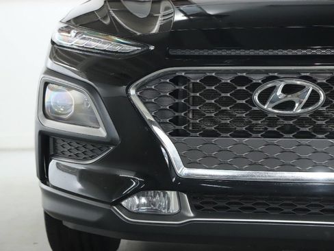 Used 2020 Hyundai Kona Limited AWD/4WD image 6