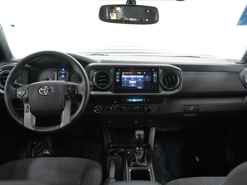 Used 2016 Toyota Tacoma SR5 image 15