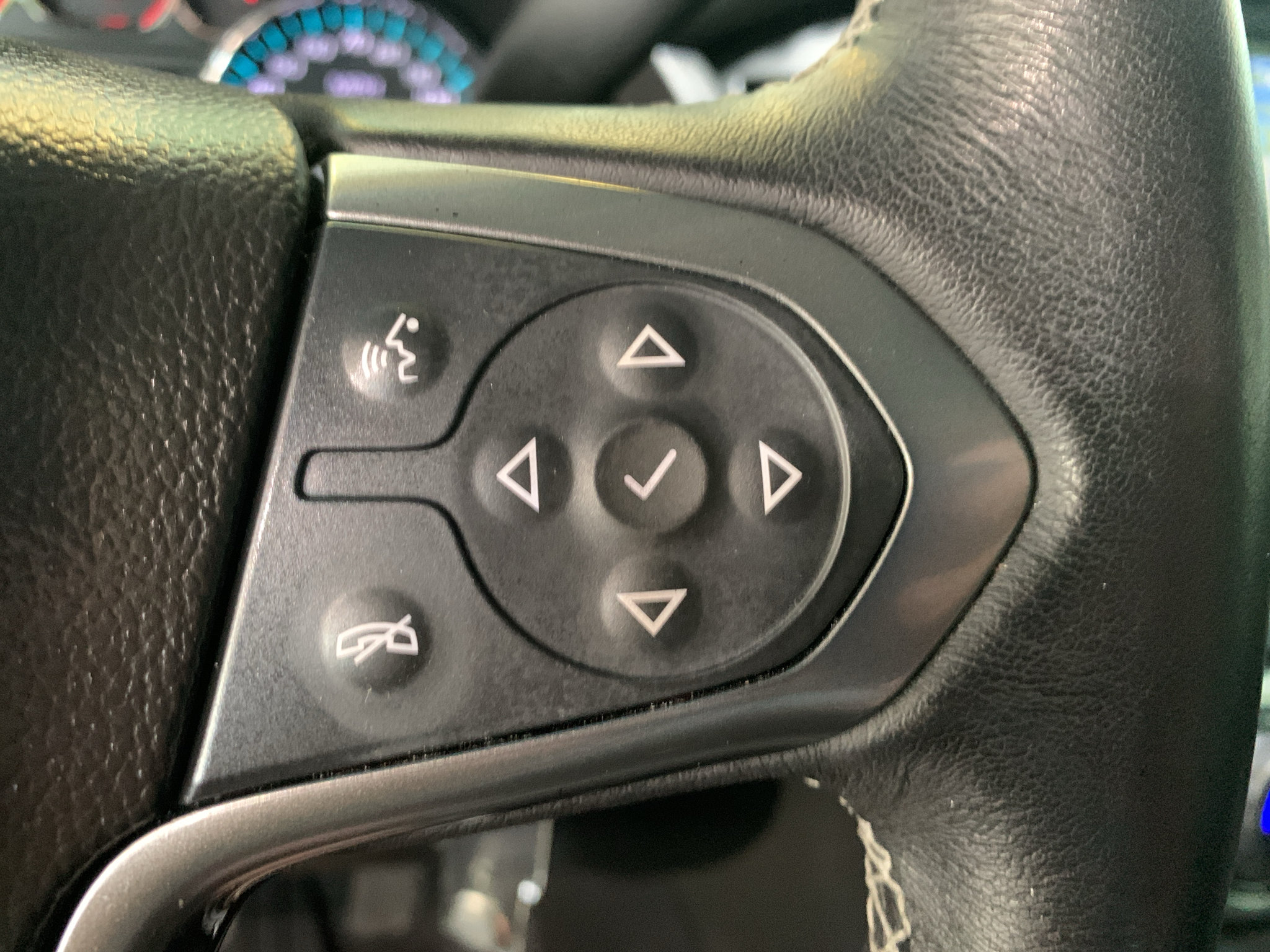 Used 2020 Chevrolet Tahoe LS AWD/4WD image 22