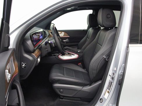 Certified 2024 Mercedes-Benz GLE 350 4MATIC w/ Winter Package image 17