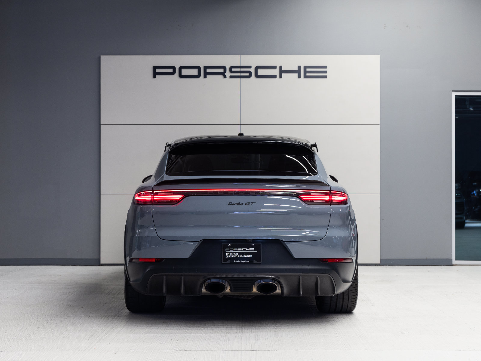 Certified 2023 Porsche Cayenne Turbo GT AWD/4WD image 6