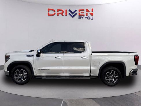 Used 2024 GMC Sierra 1500 SLT w/ SLT Premium Plus Package AWD/4WD image 7