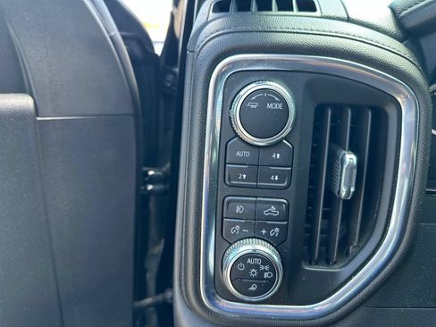 Used 2022 GMC Sierra 1500 Denali w/ Denali Premium Package AWD/4WD image 10