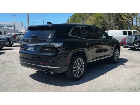 Used 2026 Buick Enclave Avenir w/ Super Cruise Package image 8