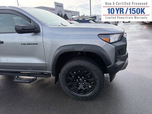 Used 2024 Chevrolet Colorado Trail Boss w/ Technology Package image 4