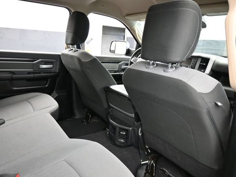 Used 2019 RAM 2500 Big Horn AWD/4WD image 44