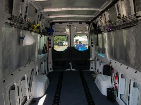 Used 2023 Mercedes-Benz Sprinter 2500 image 21