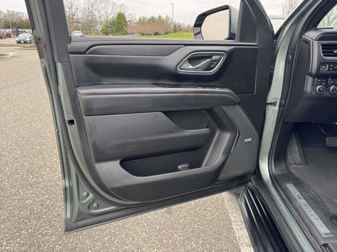 Used 2023 Chevrolet Suburban RST image 11