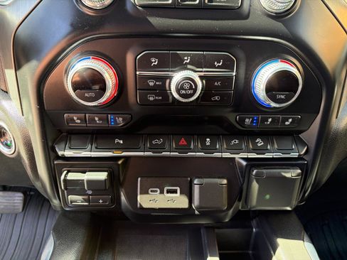 Used 2021 GMC Sierra 1500 Denali AWD/4WD image 22
