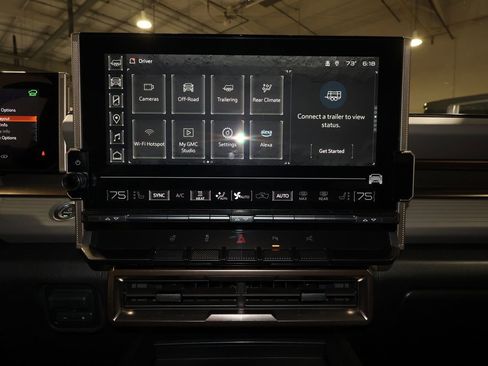 Certified 2025 GMC Hummer EV 2X image 17