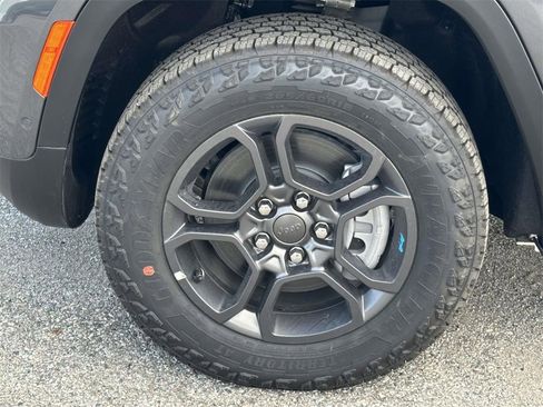 New 2025 Jeep Grand Cherokee Trailhawk w/ Advanced Protech Group II image 8