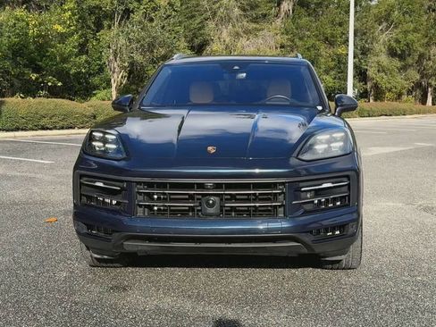 Used 2024 Porsche Cayenne S image 3