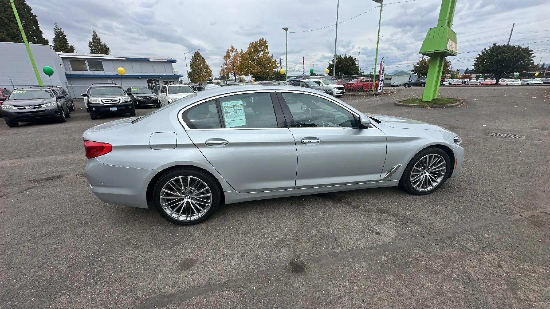 Used 2017 BMW 530i xDrive AWD/4WD image 3