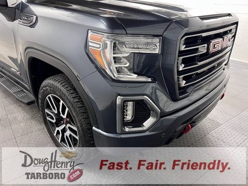 Used 2019 GMC Sierra 1500 AT4 w/ AT4 Premium Package image 9