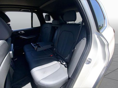 Used 2020 BMW X5 xDrive40i w/ Premium Package AWD/4WD image 19
