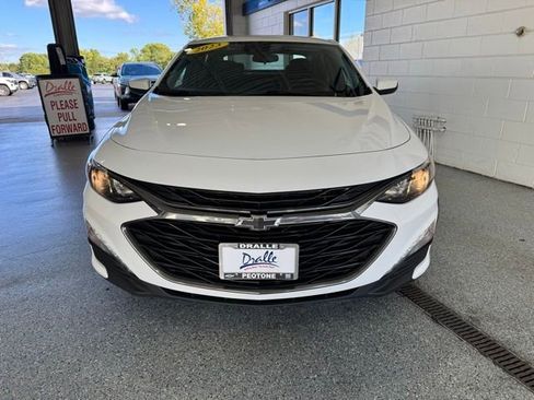 Used 2023 Chevrolet Malibu LT w/ Sport Edition image 3