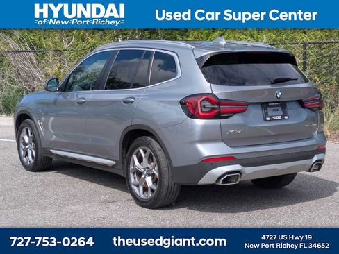 Used 2024 BMW X3 sDrive30i w/ Premium Package RWD image 3