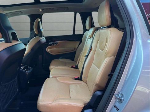 Used 2016 Volvo XC90 T6 Momentum image 8