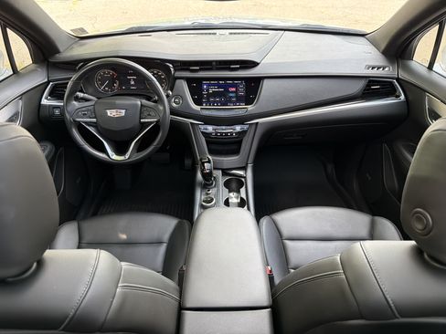 Used 2022 Cadillac XT6 Luxury FWD image 31