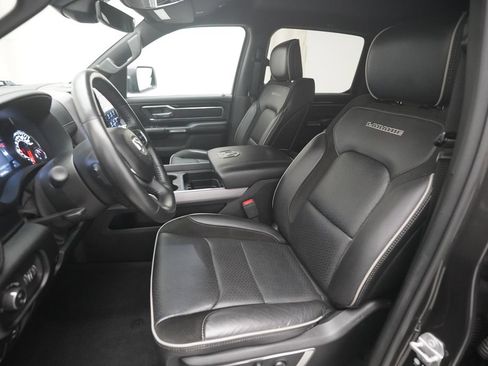 Used 2021 RAM 1500 Laramie w/ Sport Appearance Package AWD/4WD image 7
