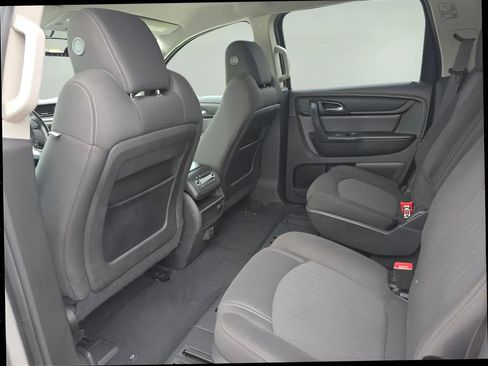 Used 2015 Chevrolet Traverse LT AWD/4WD image 12