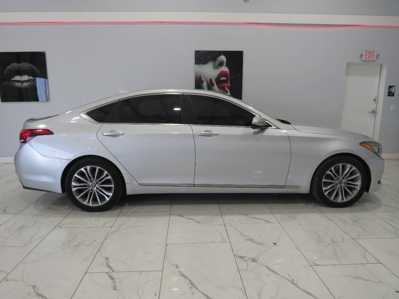 Used 2017 Genesis G80 3.8 RWD image 3