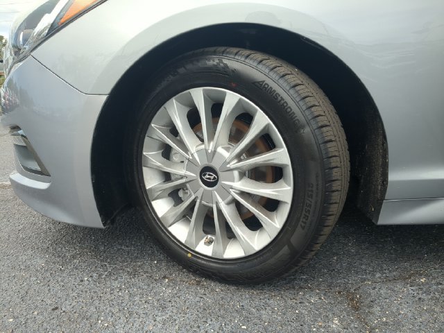 Used 2015 Hyundai Sonata Limited w/ Option Group 05 FWD image 37