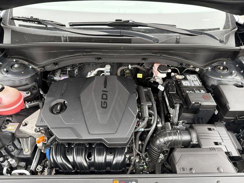 Used 2023 Hyundai Santa Fe SE w/ Cargo Package image 10