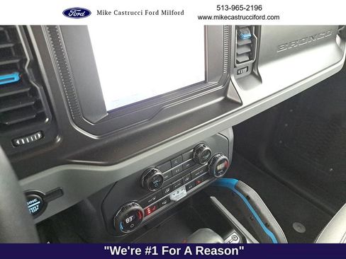 Used 2023 Ford Bronco Black Diamond image 13