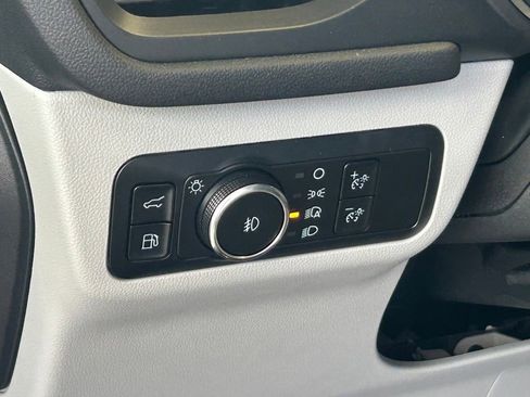 Certified 2024 Ford Escape SE w/ PHEV Premium Package FWD image 36