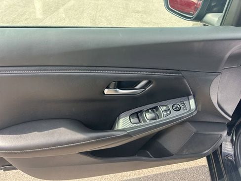Used 2023 Nissan Sentra SV FWD image 18