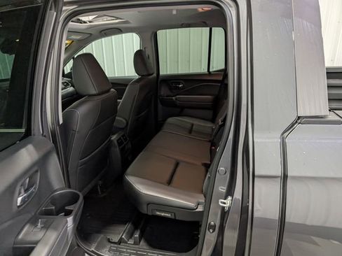 Used 2023 Honda Ridgeline RTL-E image 11