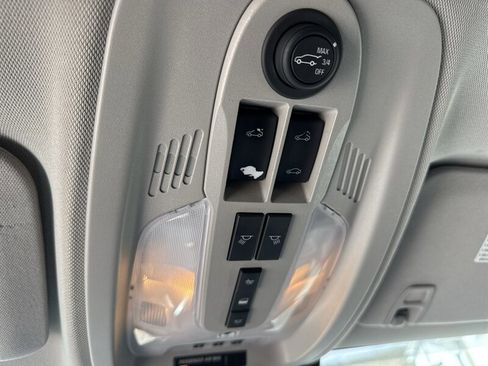 Used 2017 GMC Terrain Denali AWD/4WD image 32