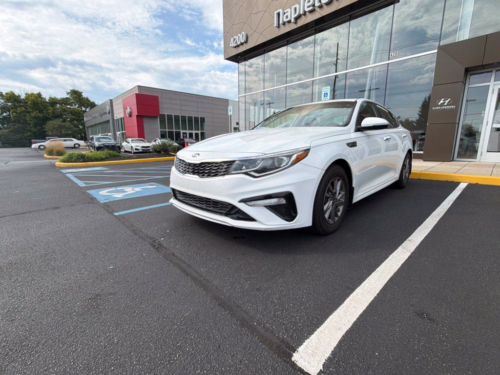 Used 2020 Kia Optima LX FWD image 1
