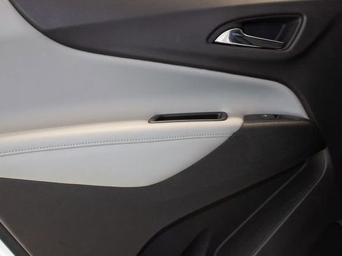 Used 2020 Chevrolet Equinox Premier image 19