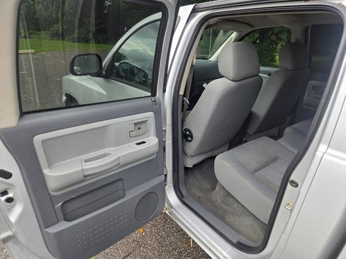 Used 2007 Dodge Dakota SLT w/ Trailer Tow Group AWD/4WD image 31