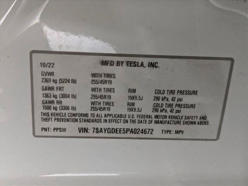 Used 2023 Tesla Model Y Long Range AWD/4WD image 26